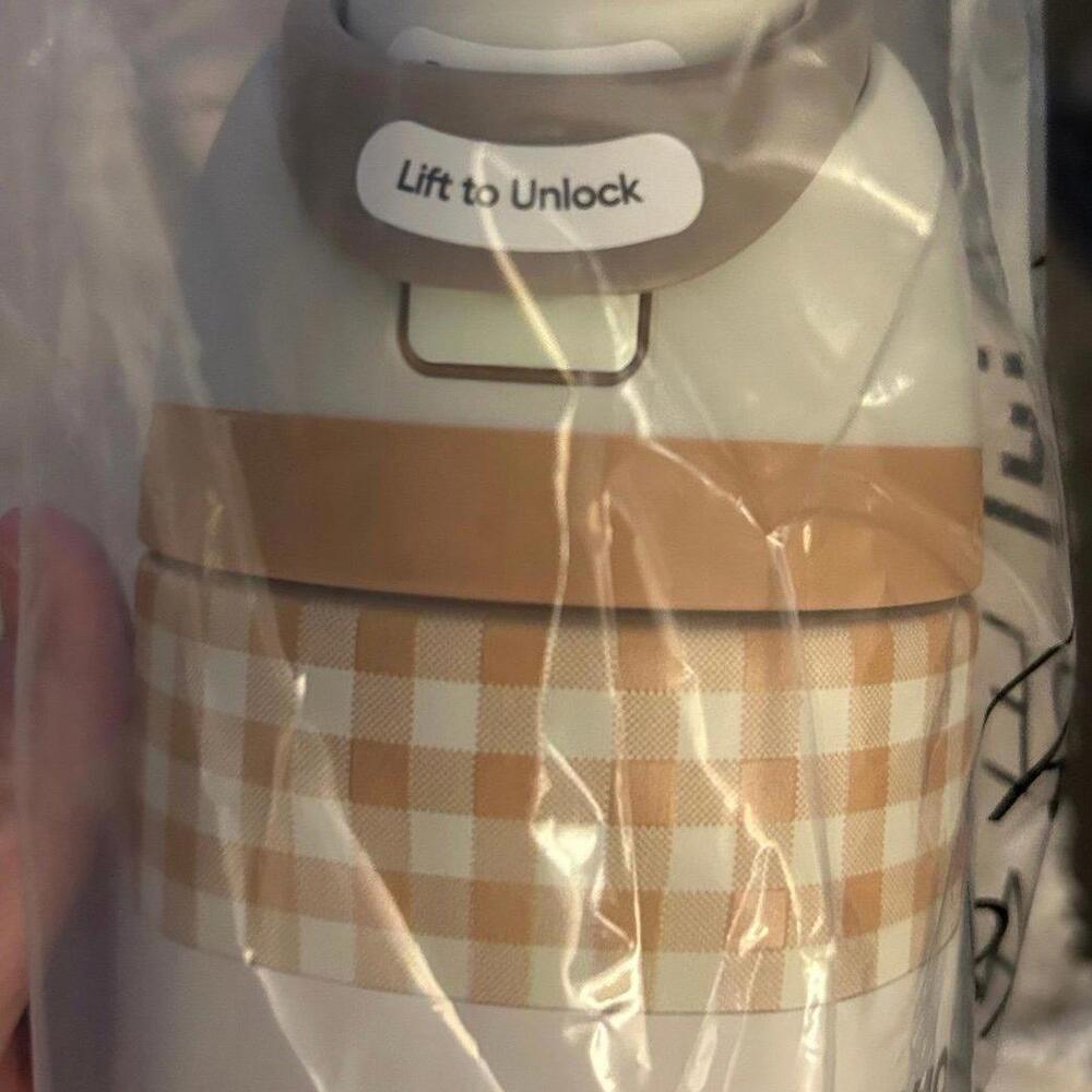 Owala Hearth & Hand Yellow Plaid 24 Oz SUPPERTIME - Picture 7 of 8